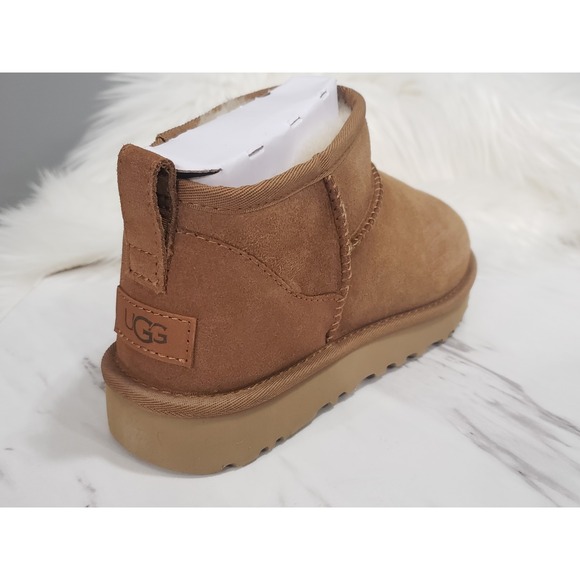 NEW SIZE 7 UGG Classic Ultra Mini Boots Chestnut Shoes 1116109 Brown Slip On - Picture 3 of 7